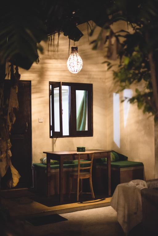 Gecko Restaurant&Rooms Arugam Bay Exterior foto